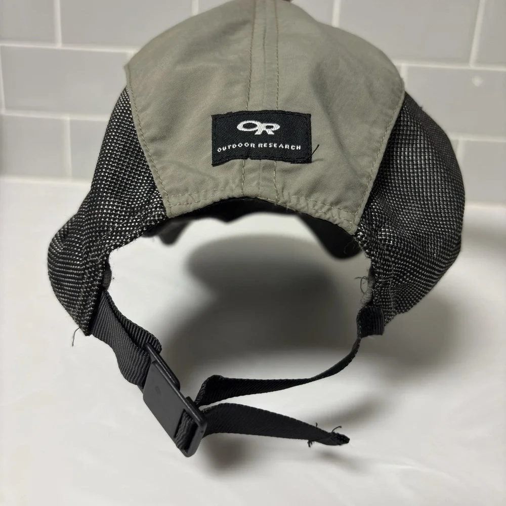 Outdoor Research 5 Panel Cap Gray One Size Adjustable Embroidered Nylon Hat